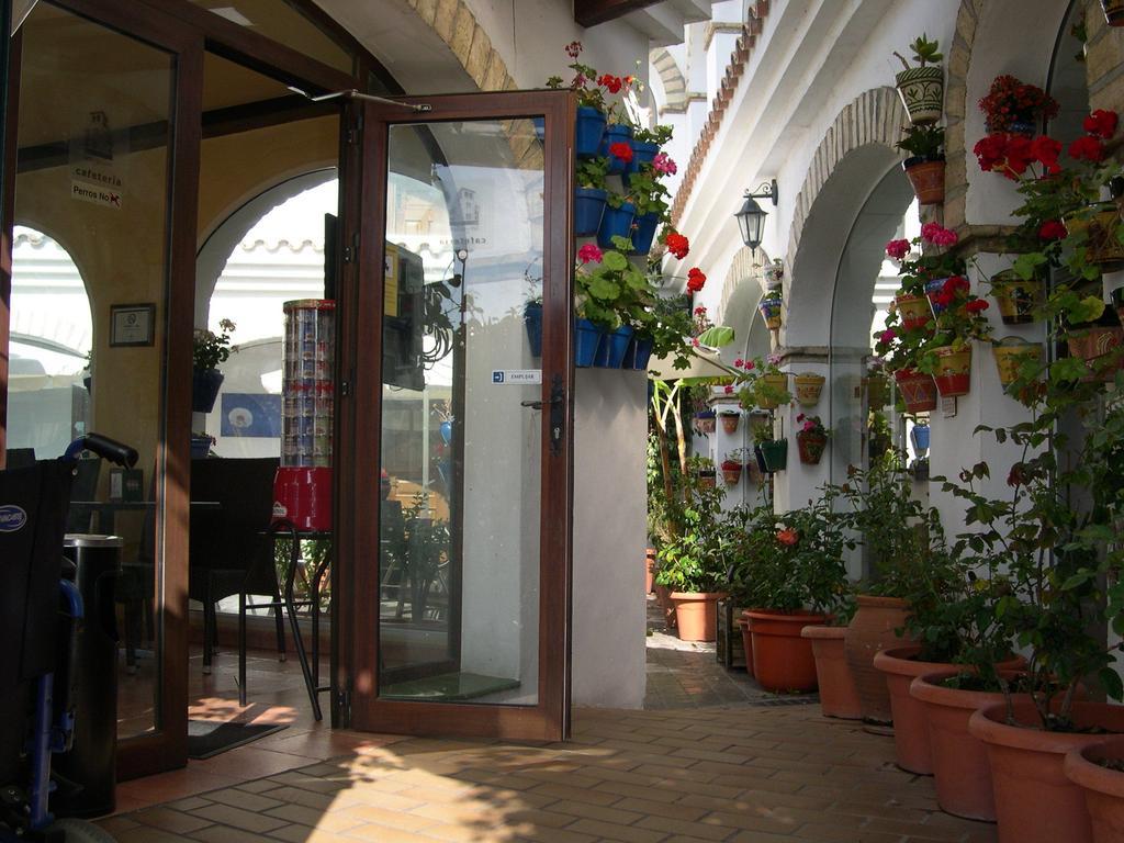 Hotel Cortijo Los Gallos Chiclana de la Frontera Exterior foto